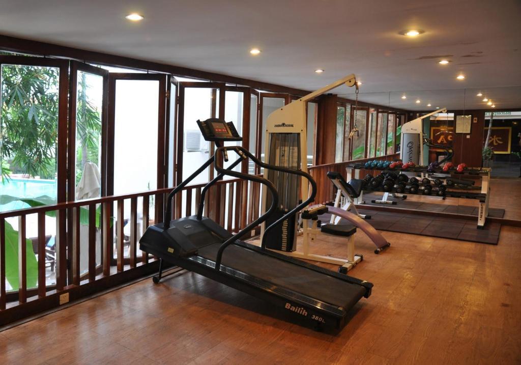 Guesthouse International Hotel Саня Екстериор снимка