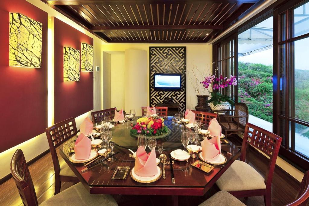 Guesthouse International Hotel Саня Екстериор снимка