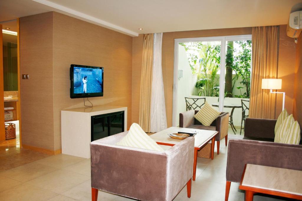 Guesthouse International Hotel Саня Стая снимка